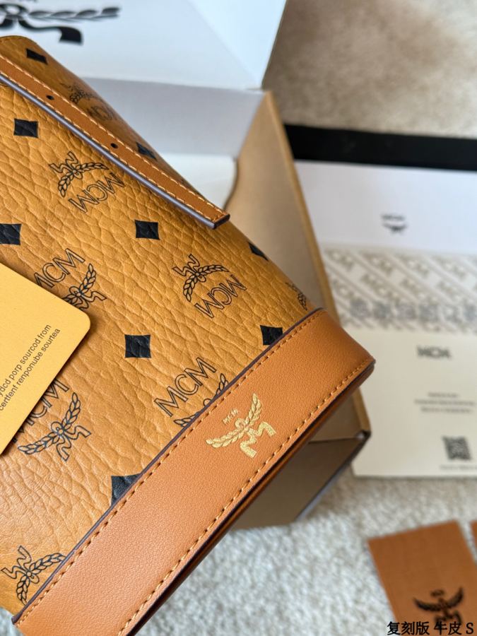 1:1 Replica MCM bag replica version cowhide — photo 2