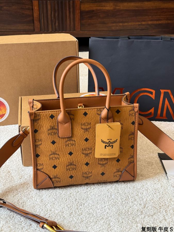 1:1 Replica MCM bag replica version cowhide — photo 2