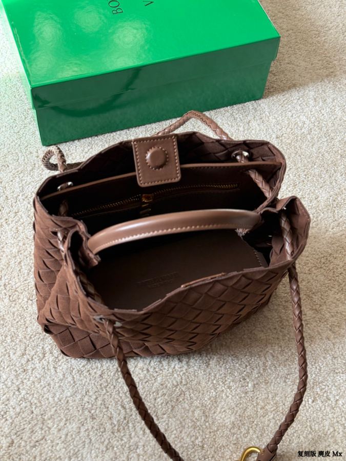 1:1 Replica Bottega Veneta bag replica — photo 9