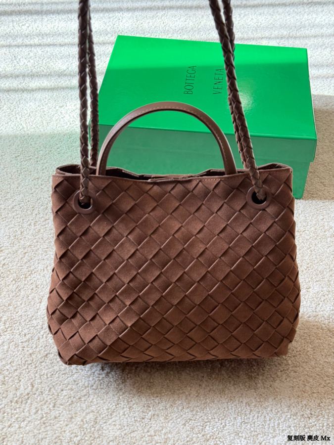 1:1 Replica Bottega Veneta bag replica — photo 8