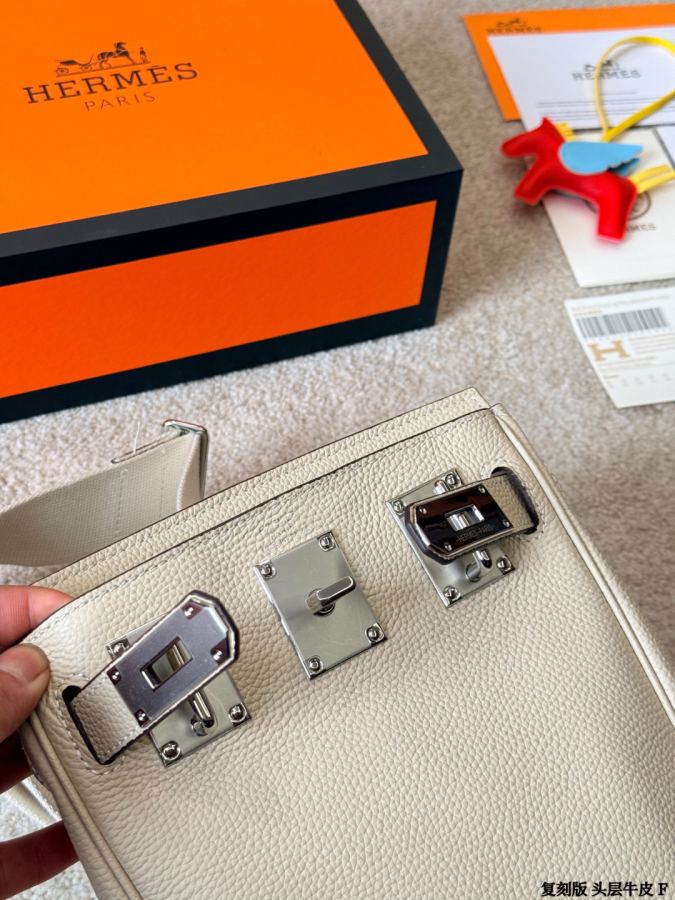 1:1 Replica Hermes bag replica — photo 6