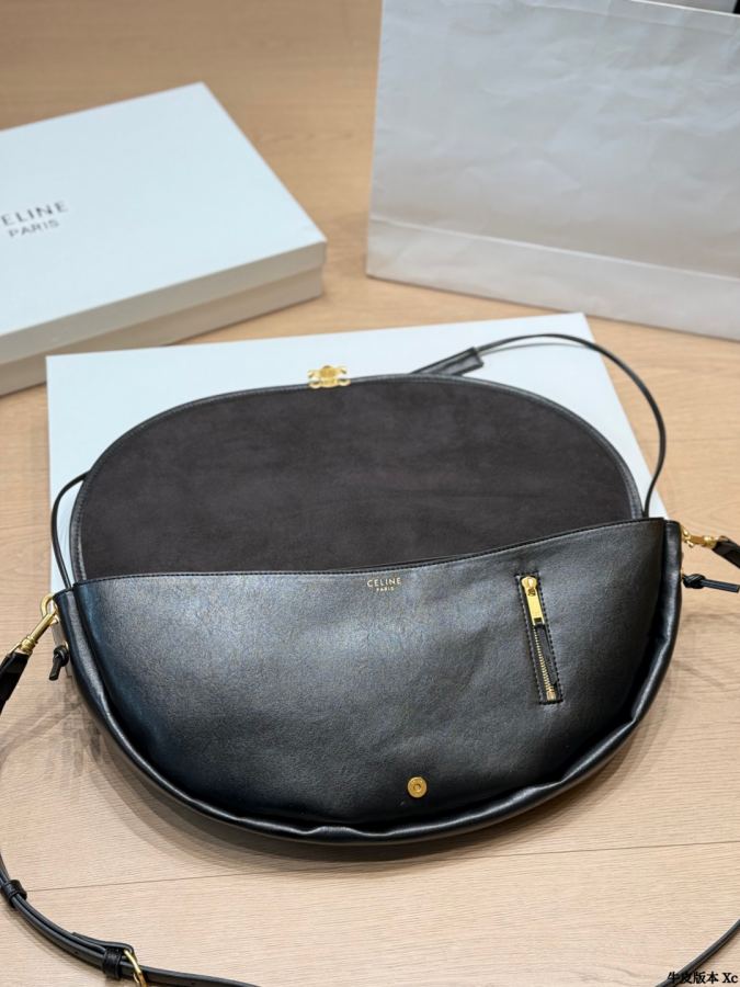 1:1 Replica Celine bag CELINE Soft Triomphe — AAA Quality Replica — photo 7