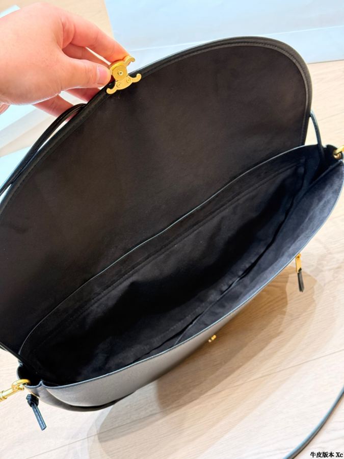 1:1 Replica Celine bag CELINE Soft Triomphe — AAA Quality Replica — photo 9
