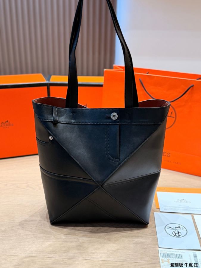 1:1 Replica LOEWE bag replica version cowhide — photo 3