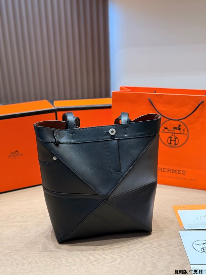 1:1 Replica LOEWE bag replica version cowhide — photo 2