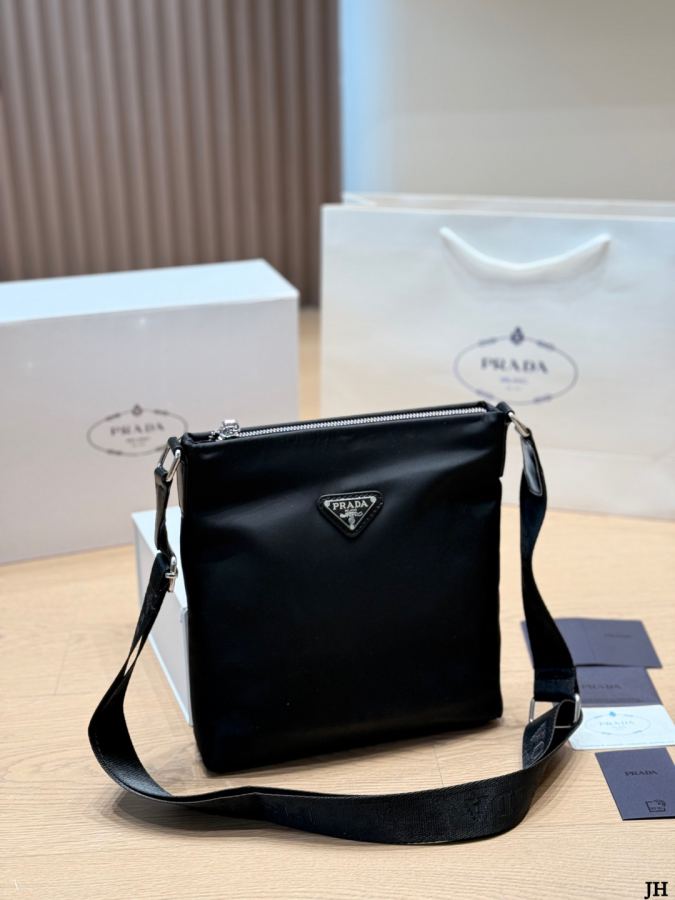 1:1 Replica PRADA bag Prada — 1:1 Replica — photo 2