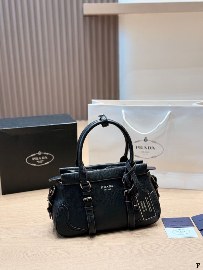 1:1 Replica PRADA bag Prada Vitello Daino ​​ — Premium Replica — photo 4