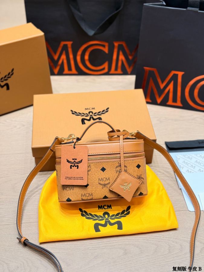 1:1 Replica MCM bag replica version cowhide — photo 2