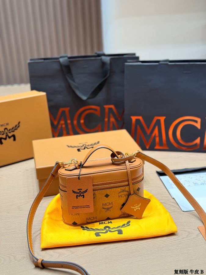 1:1 Replica MCM bag replica version cowhide — photo 3