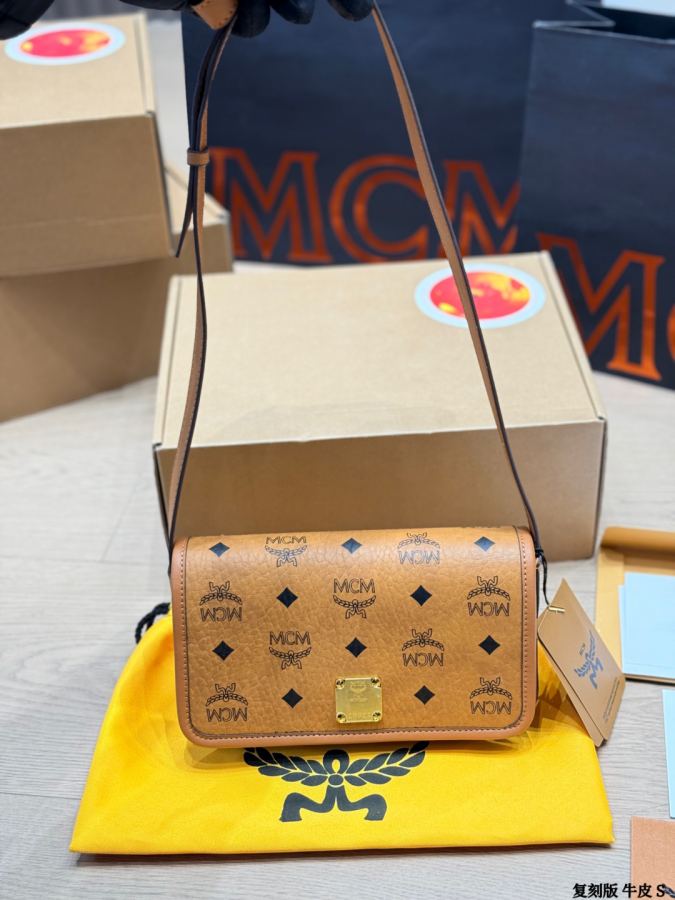 1:1 Replica MCM bag replica version cowhide — photo 3