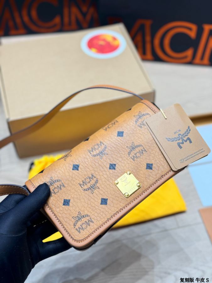 1:1 Replica MCM bag replica version cowhide — photo 2