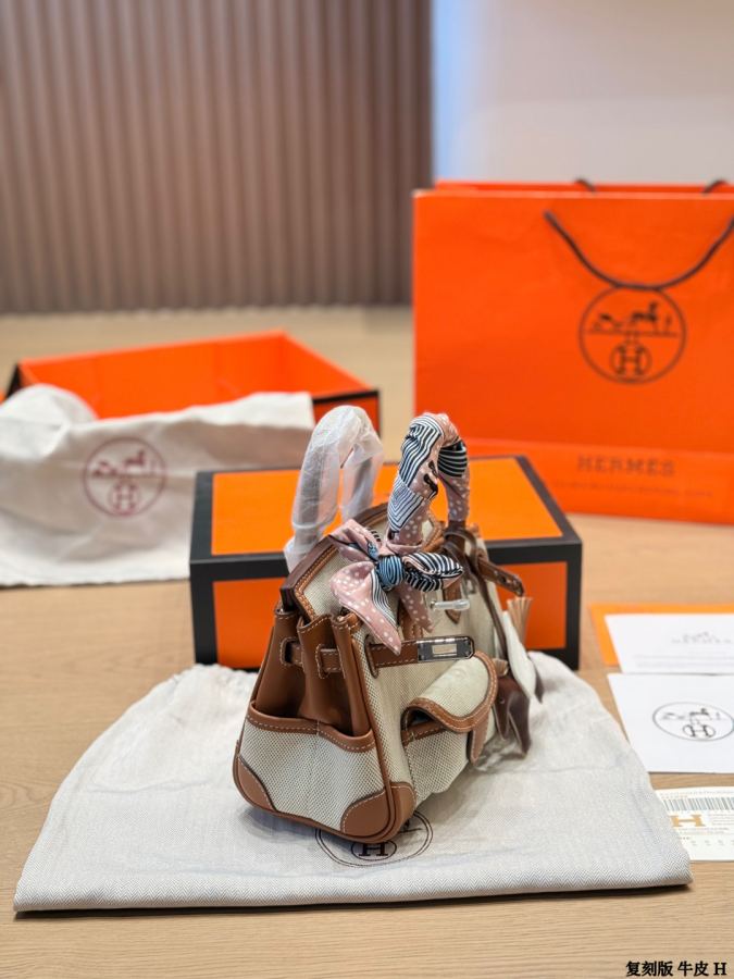 1:1 Replica Hermes bag replica version original cloth — photo 8