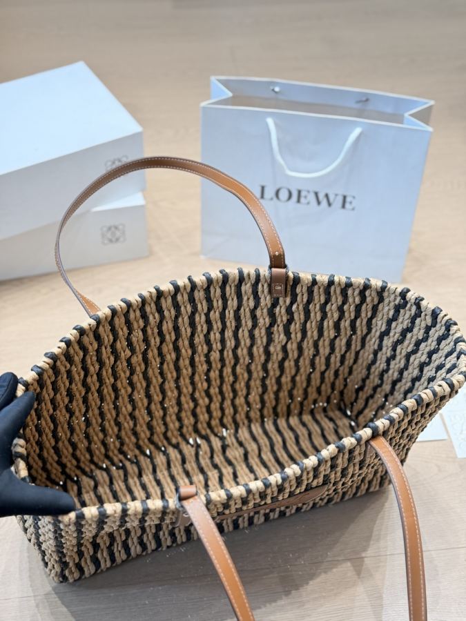 1:1 Replica LOEWE bag LOEWE ​​ — AAA Quality Replica — photo 8