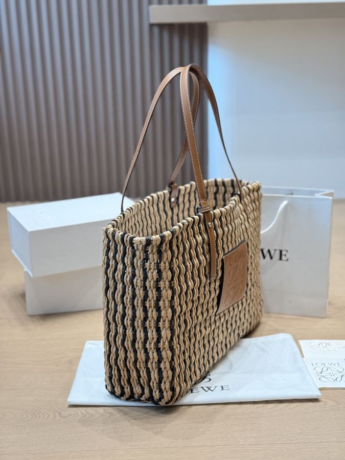 1:1 Replica LOEWE bag LOEWE ​​ — AAA Quality Replica — photo 4