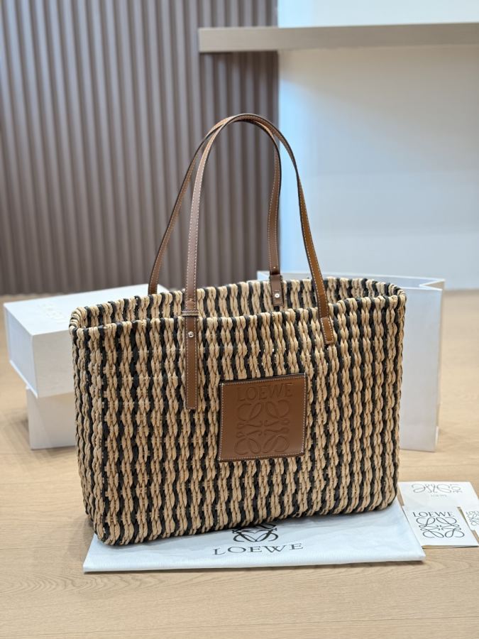 1:1 Replica LOEWE bag LOEWE ​​ — AAA Quality Replica — photo 3