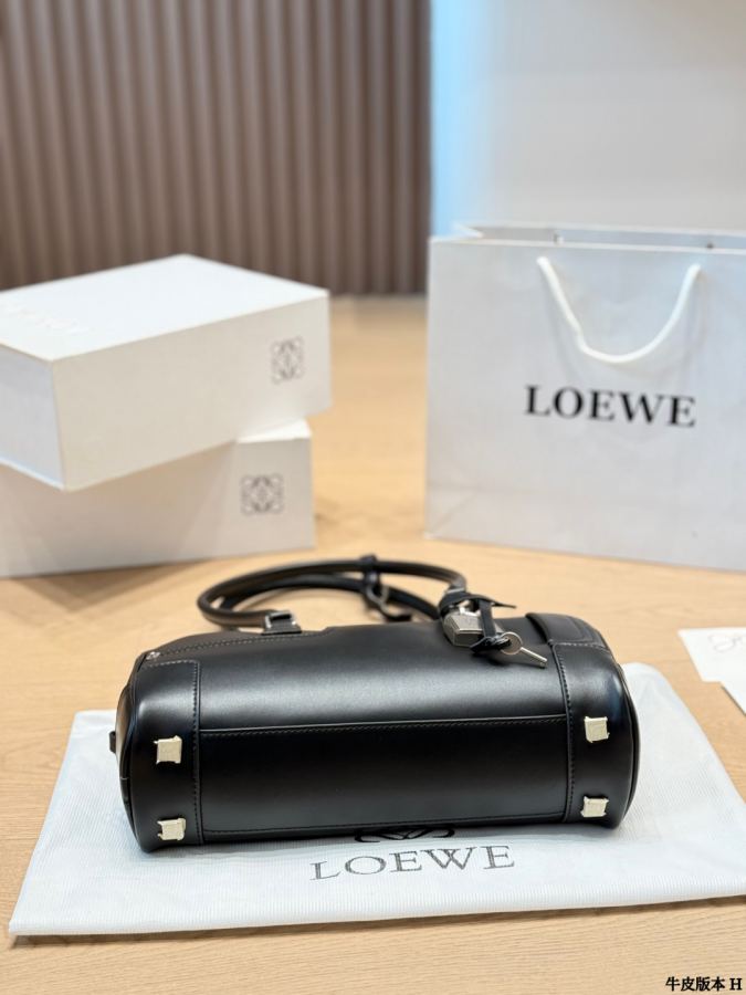 1:1 Replica LOEWE bag replica — photo 8