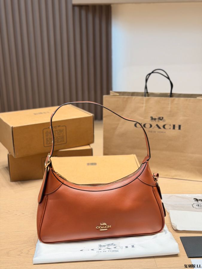 1:1 Replica COACH bag replica — photo 5