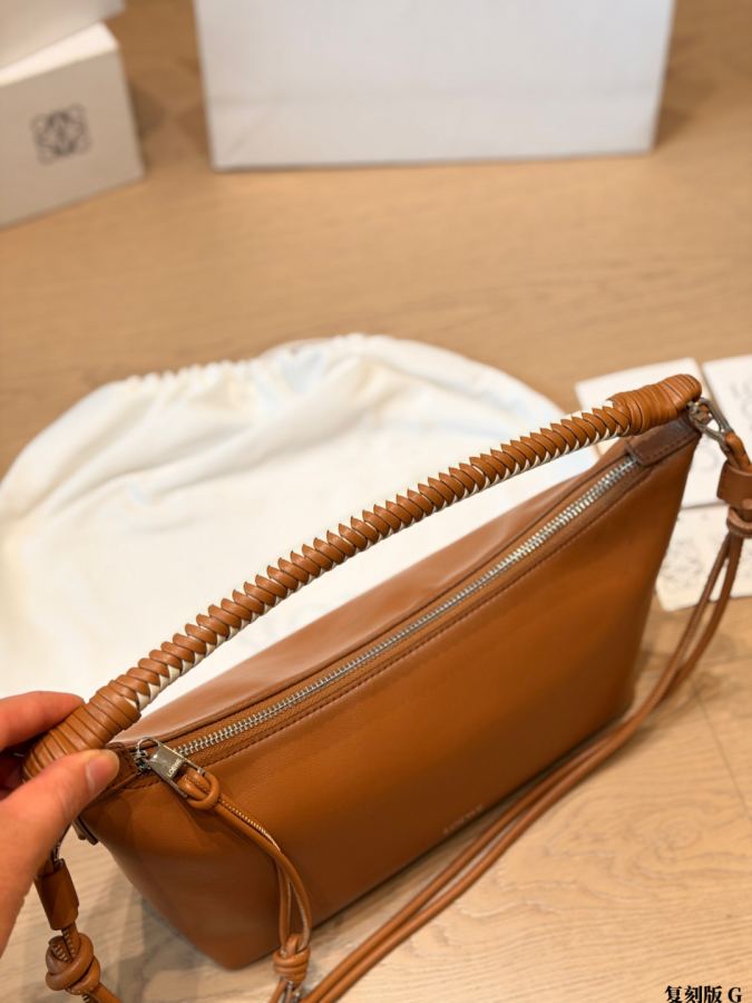 1:1 Replica LOEWE bag Loewe Cala — Premium Replica — photo 5