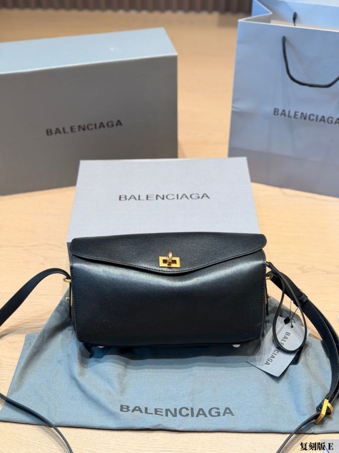 1:1 Replica Balenciaga bag Balenciaga ​​ ” E” — AAA Quality Replica — photo 2