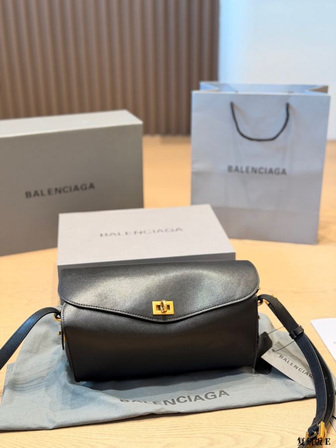 1:1 Replica Balenciaga bag Balenciaga ​​ ” E” — AAA Quality Replica — photo 3