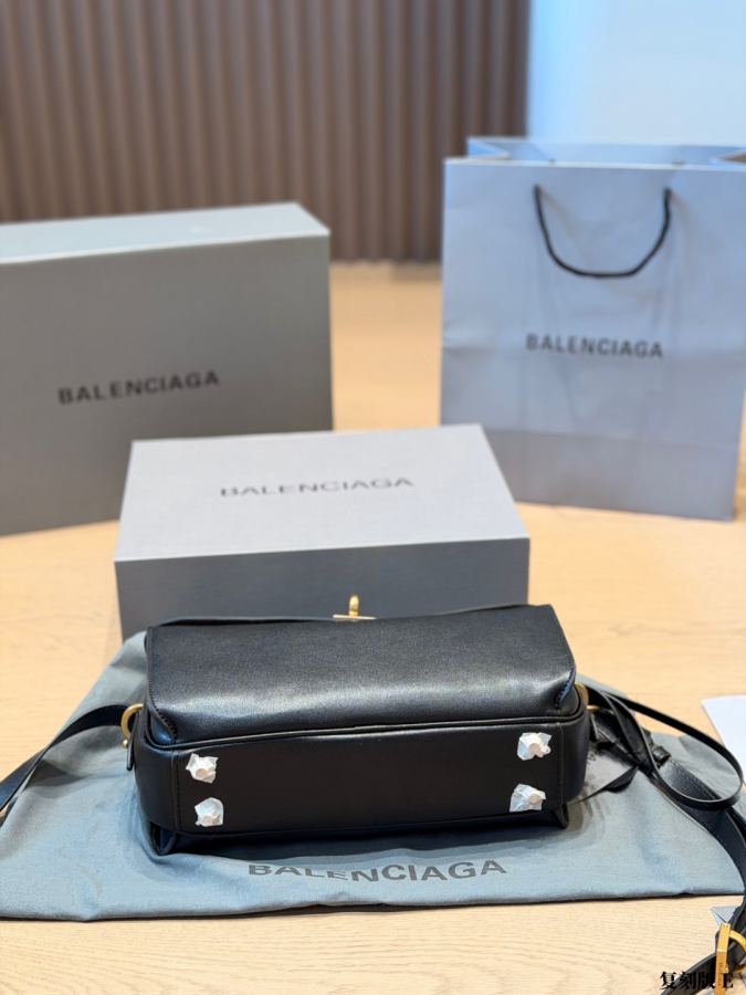 1:1 Replica Balenciaga bag Balenciaga ​​ ” E” — AAA Quality Replica — photo 4