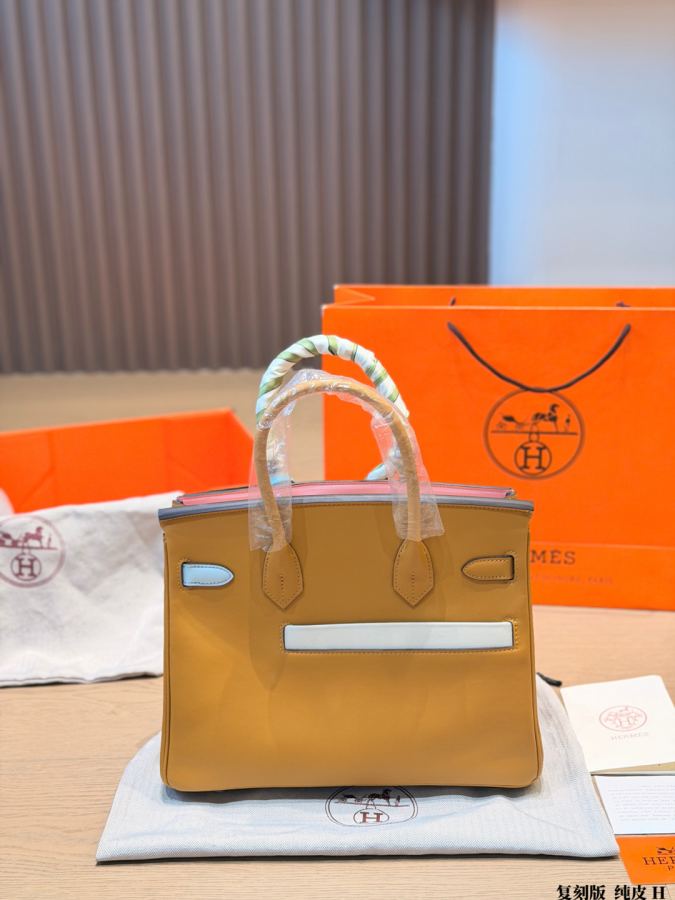 1:1 Replica Hermes bag replica version cowhide — photo 5