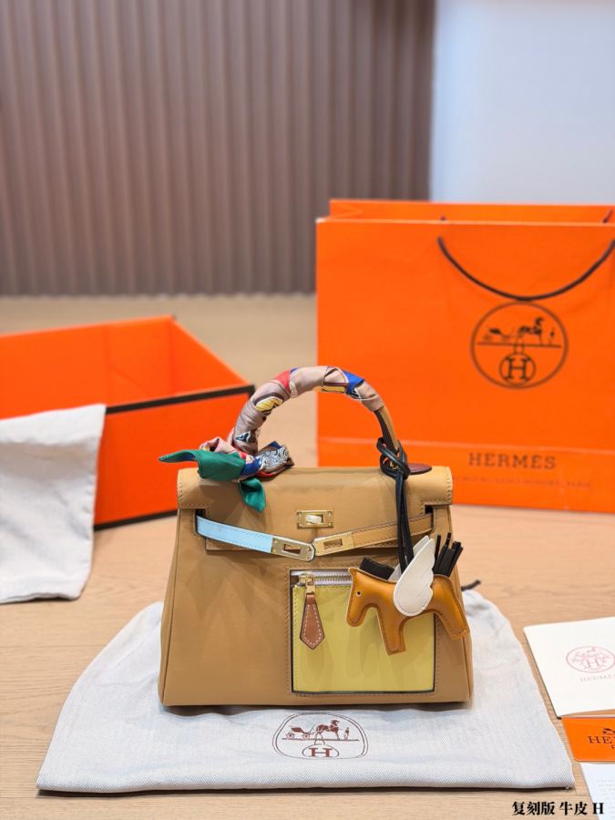 1:1 Replica Hermes bag replica version cowhide — photo 3