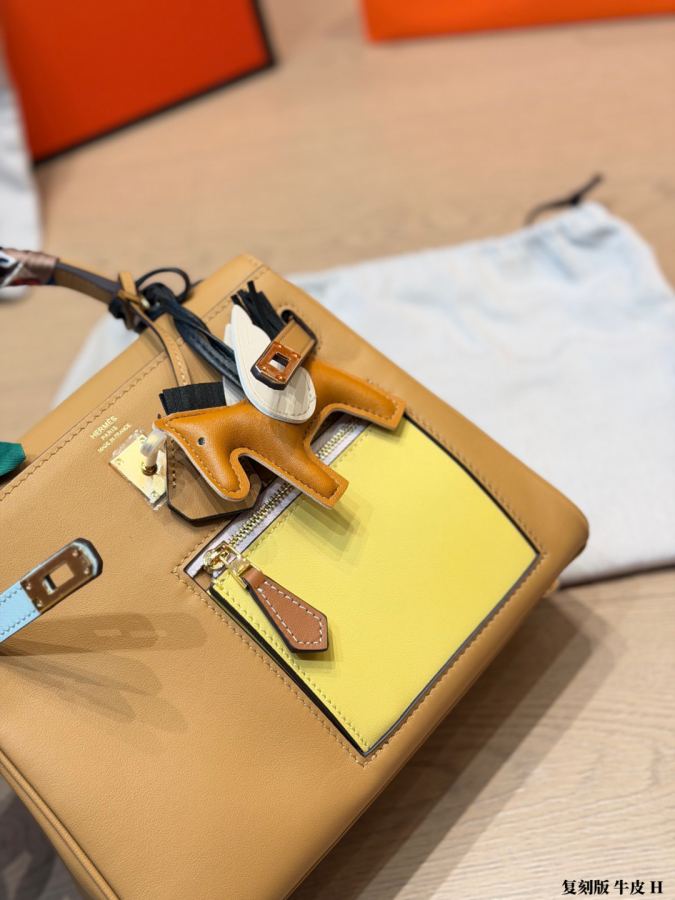1:1 Replica Hermes bag replica version cowhide — photo 7