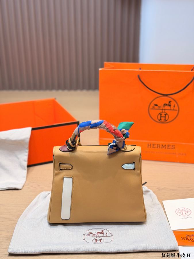 1:1 Replica Hermes bag replica version cowhide — photo 8