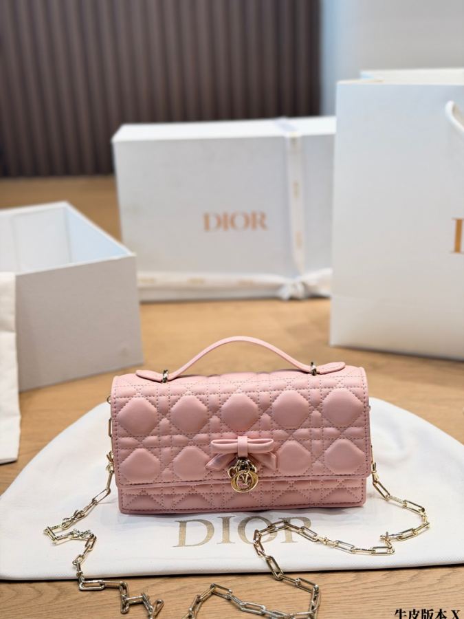 1:1 Replica Dior bag ​​replica — photo 2