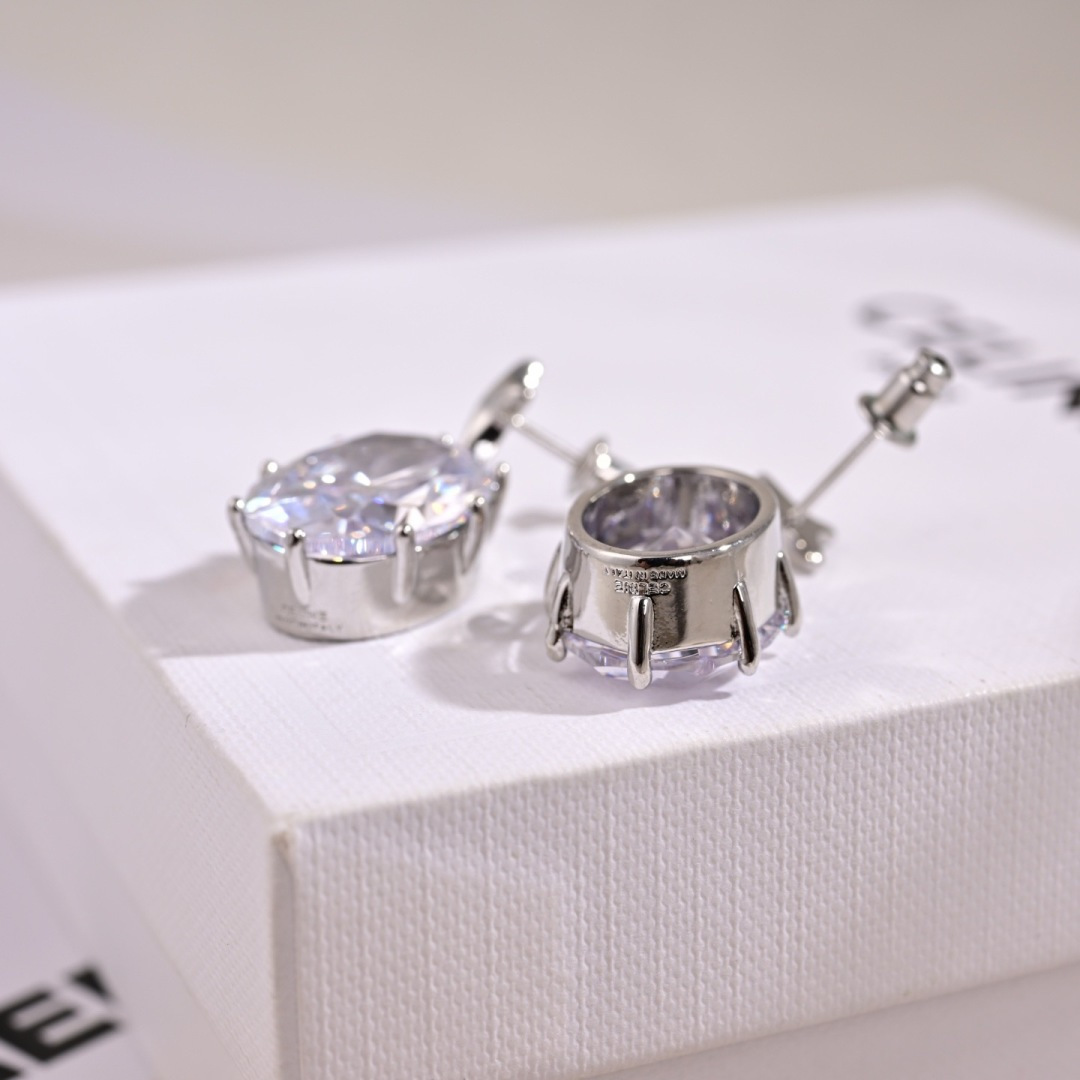 1:1 Replica Celine Jewelry Celine New — Premium Replica — photo 4
