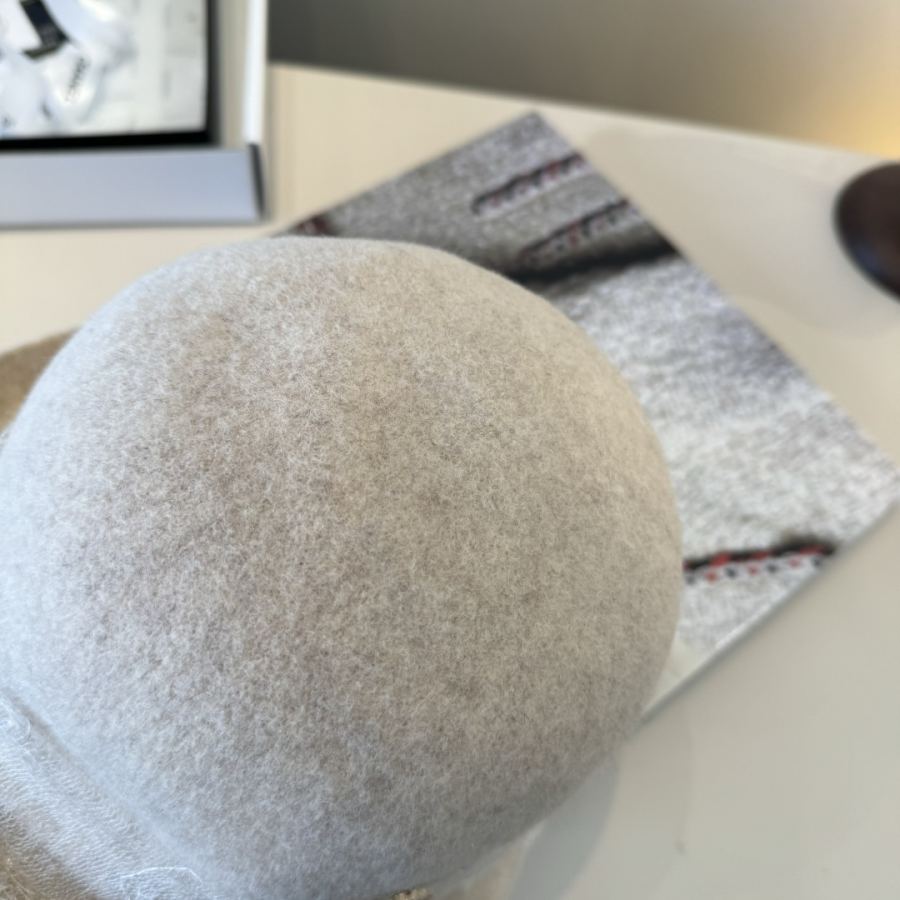 1:1 Replica Valentino hat ¥ — AAA Quality Replica — photo 7