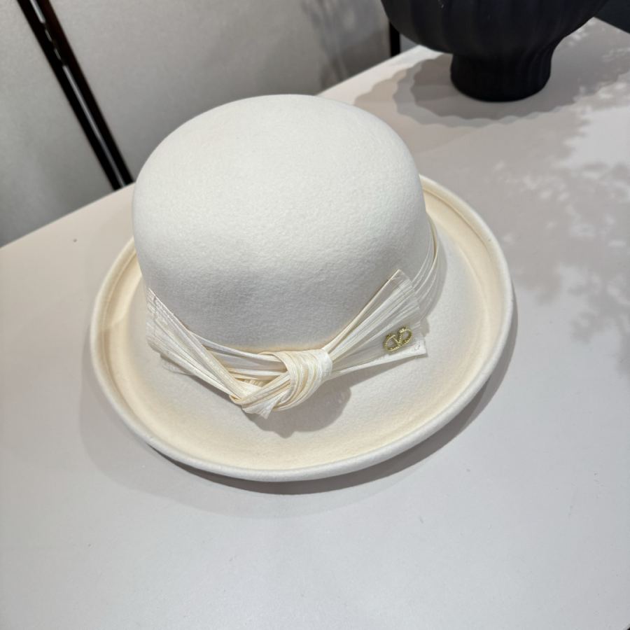 1:1 Replica Valentino hat ¥White — AAA Quality Replica — photo 3