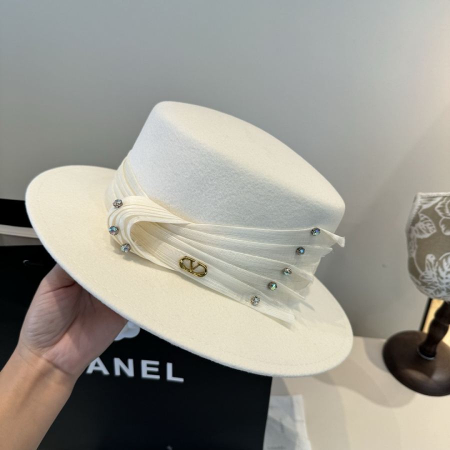 1:1 Replica Valentino hat ¥White — 1:1 Replica — photo 6