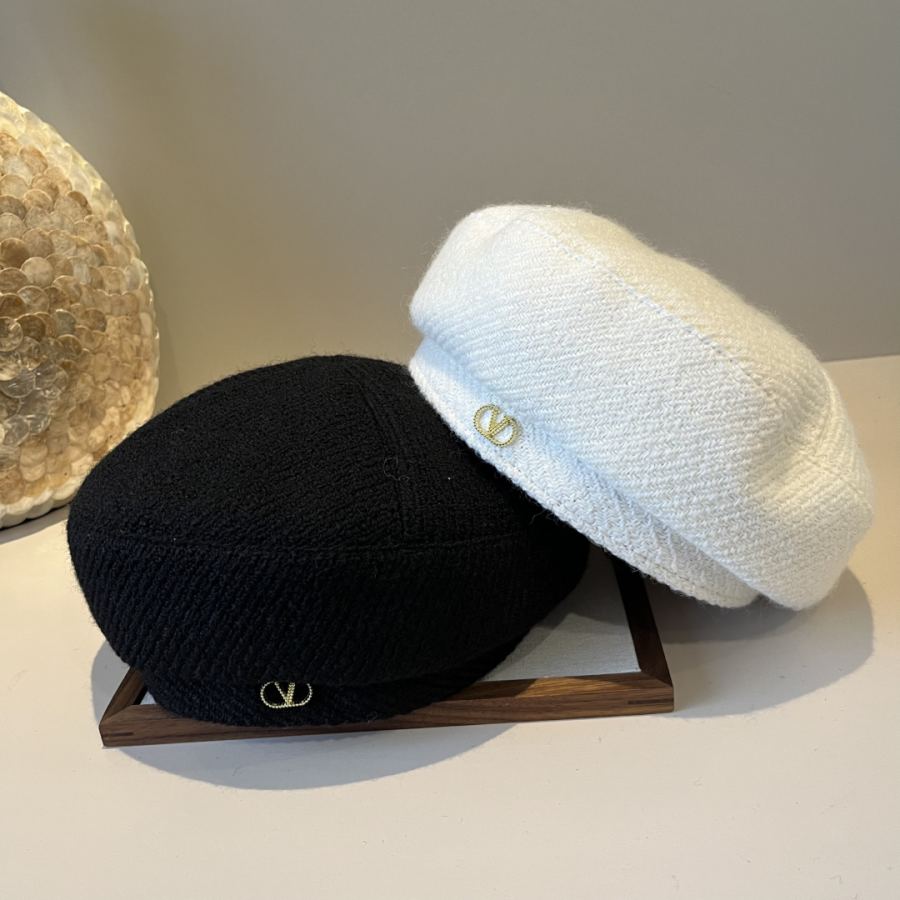1:1 Replica Valentino hat ¥ — AAA Quality Replica — photo 9