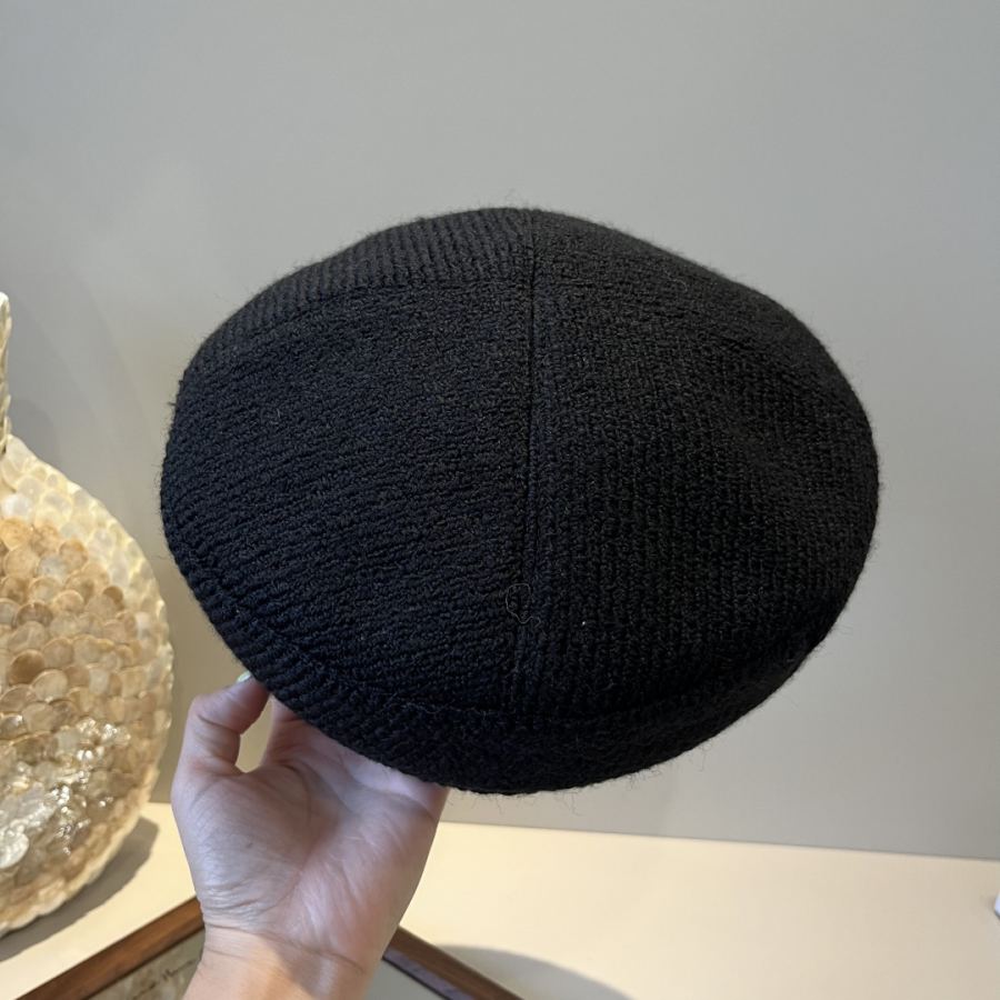 1:1 Replica Valentino hat ¥ — AAA Quality Replica — photo 2