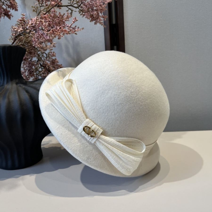 1:1 Replica Valentino hat Special batch ¥white — Premium Replica — photo 2