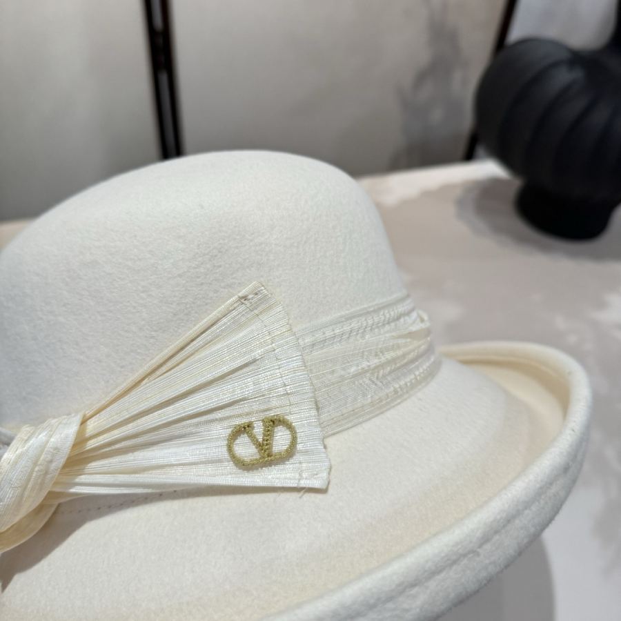 1:1 Replica Valentino hat Special batch ¥white — 1:1 Replica — photo 7