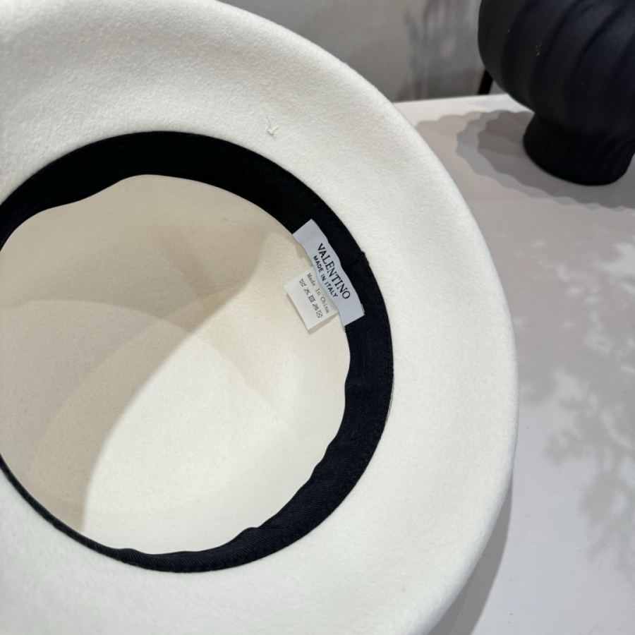 1:1 Replica Valentino hat Special batch ¥white — 1:1 Replica — photo 8