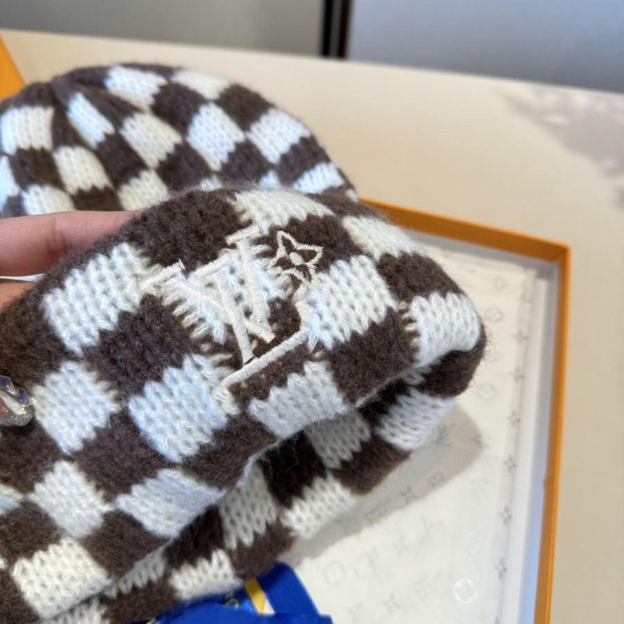 1:1 Replica Louis Vuitton hat ¥ — Premium Replica — photo 5