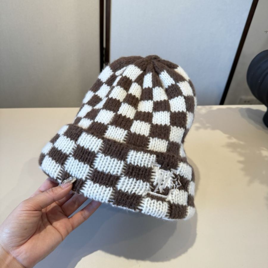 1:1 Replica Louis Vuitton hat ¥ — Premium Replica — photo 3
