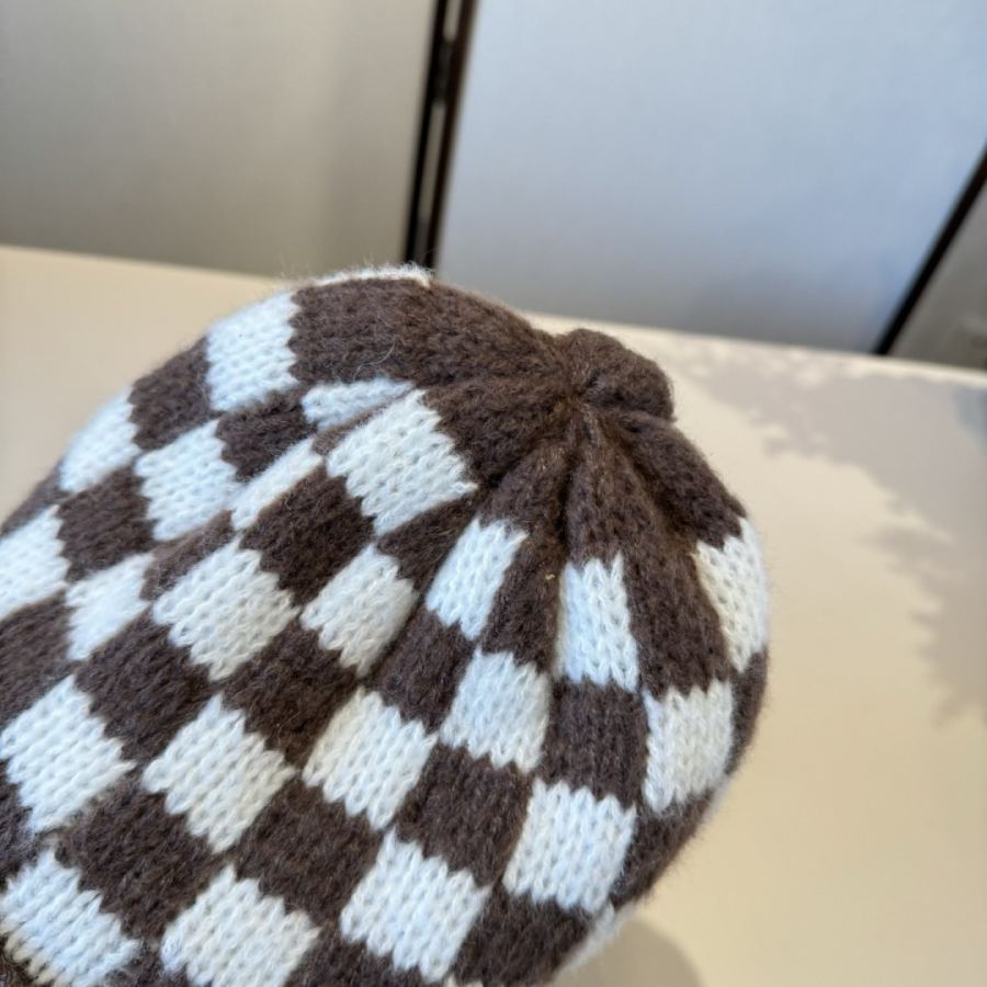 1:1 Replica Louis Vuitton hat ¥ — Premium Replica — photo 7