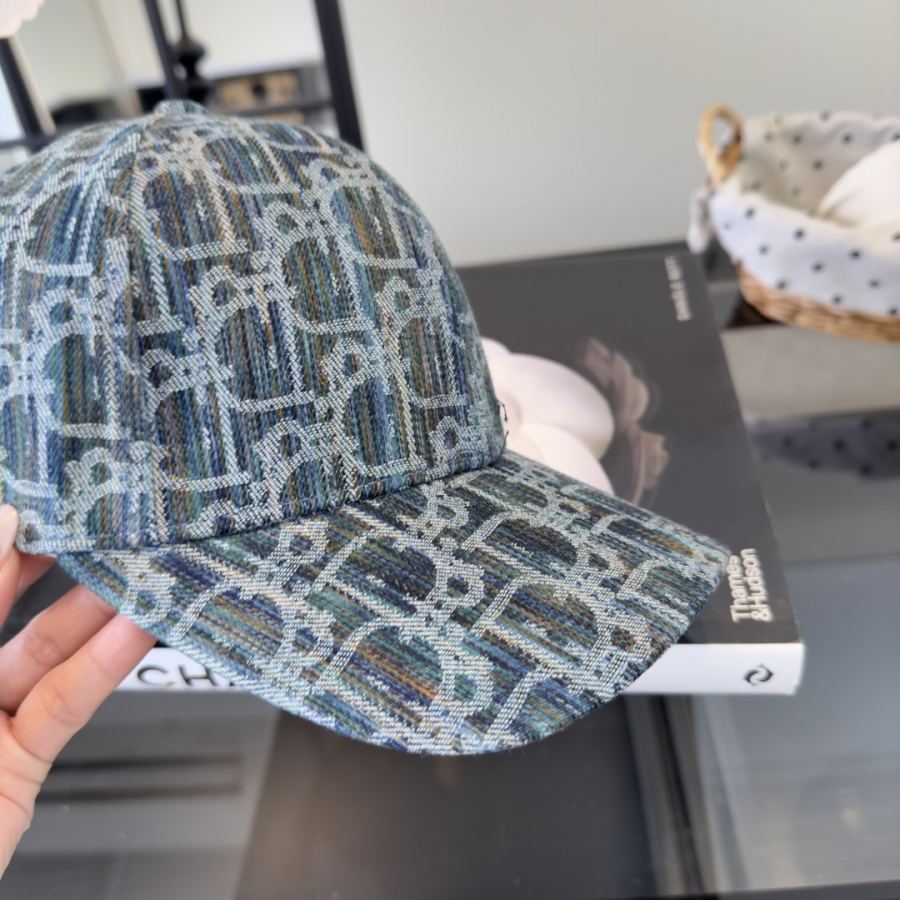 1:1 Replica dior hat ¥ — AAA Quality Replica — photo 5