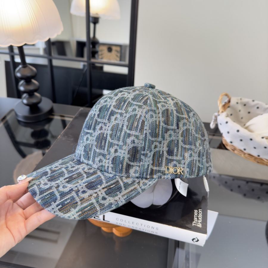 1:1 Replica dior hat ¥ — AAA Quality Replica — photo 2