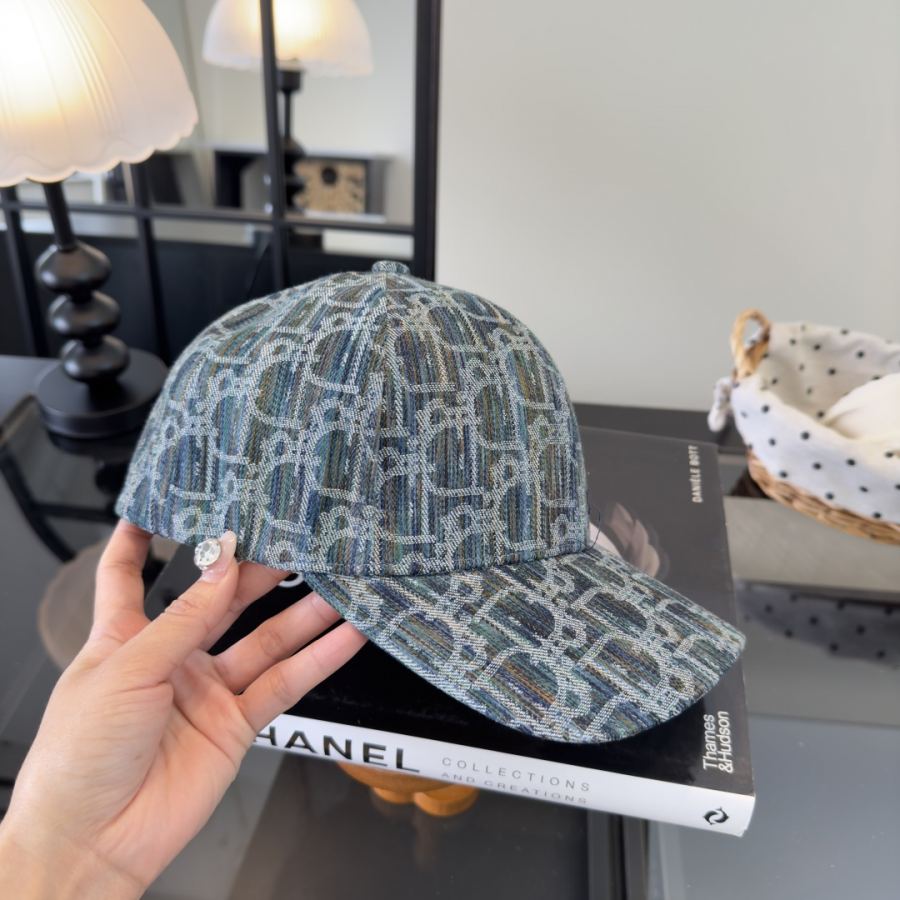 1:1 Replica dior hat ¥ — AAA Quality Replica — photo 4