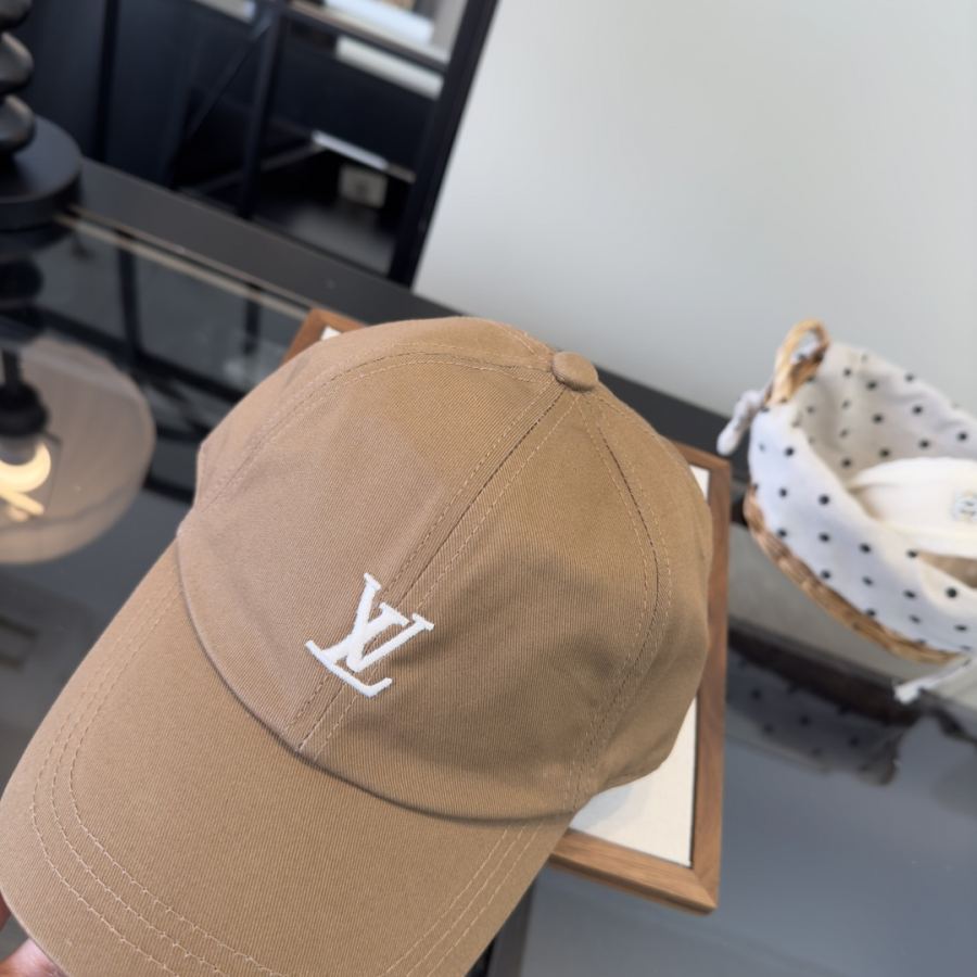 1:1 Replica Louis Vuitton hat ¥ — Premium Replica — photo 5