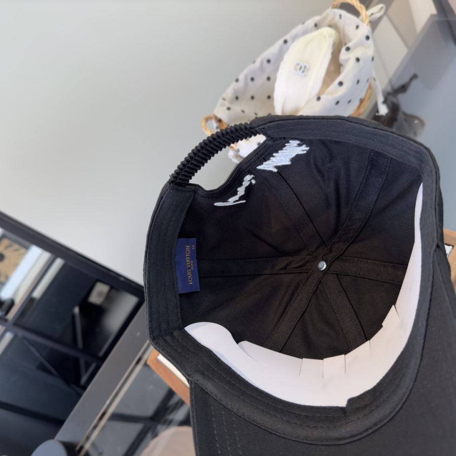 1:1 Replica Louis Vuitton hat ¥ — 1:1 Replica — photo 7