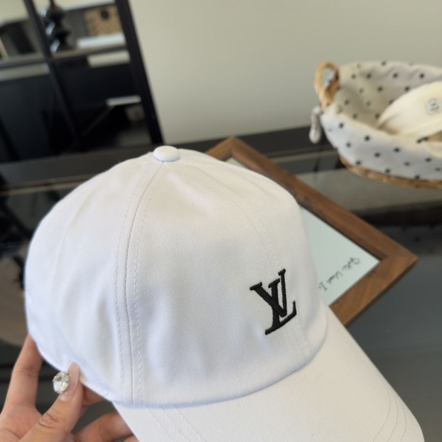 1:1 Replica Louis Vuitton hat ¥ — AAA Quality Replica — photo 5