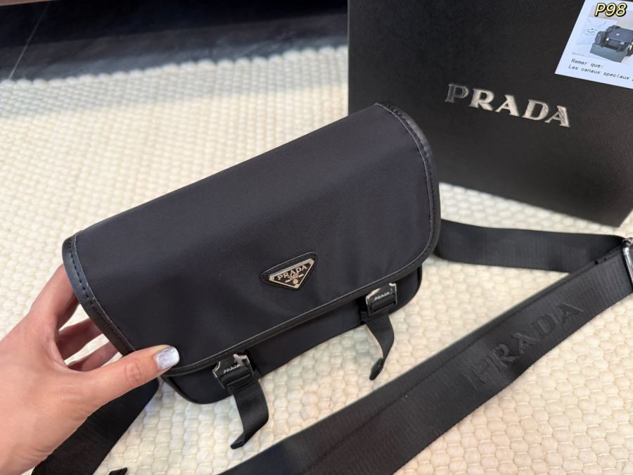 1:1 Replica PRADA bag Comes with gift box — 1:1 Replica — photo 2