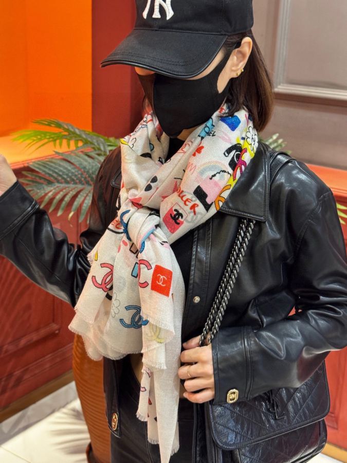 1:1 Replica Chanel scarf Chanel — 1:1 Replica — photo 3